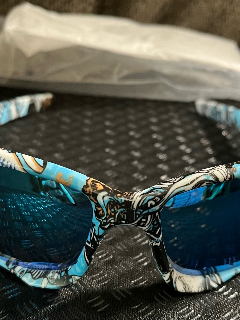 Men's Blue Patterned Sunglasses